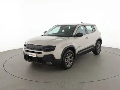 Usata Jeep Avenger Longitude 101 CV (74 kW) 2025 Beige SUV
