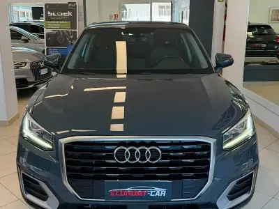 Usata Audi Q2 Design 116 CV (85 kW) 2018 Grigio SUV