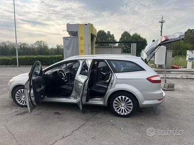 Usata Ford Mondeo 145 CV (106 kW) 2010 Grigio Station wagon
