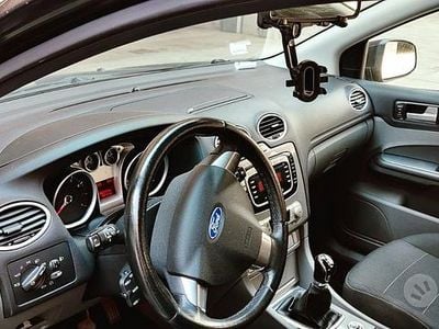Usata Ford Focus 115 CV (84 kW) 2010 Nero Berlina
