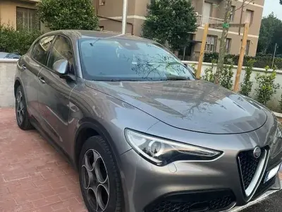 Usata Alfa Romeo Stelvio Business 190 CV (139 kW) 2021 Grigio SUV