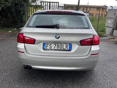 Usata BMW 520 184 CV (135 kW) 2012 Grigio Station wagon