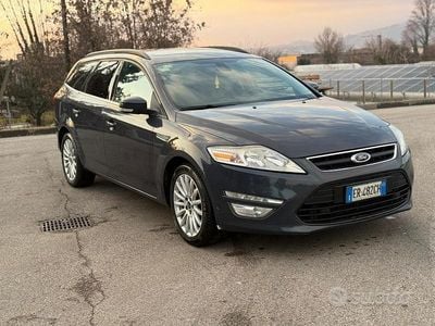 Usata Ford Mondeo 140 CV (102 kW) 2013 Blu Station wagon