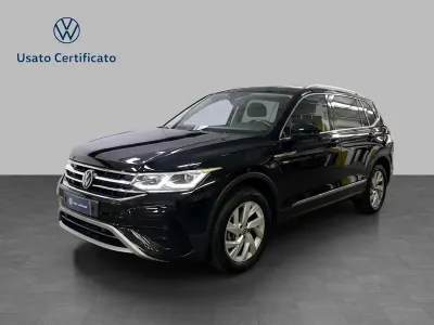 Usata VW Tiguan Allspace Elegance 150 CV (110 kW) 2023 Deep black perlato SUV