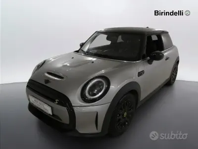 Begagnad Mini Cooper SE 75 kW (102 HK) 2023 Grå Halvkombi