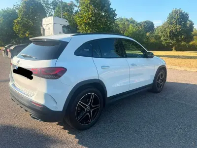 Usata Mercedes GLA200 Premium 150 CV (110 kW) 2023 Bianco SUV