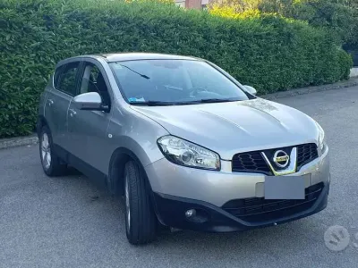 Usata Nissan Qashqai Acenta 110 CV (80 kW) 2010 Grigio SUV