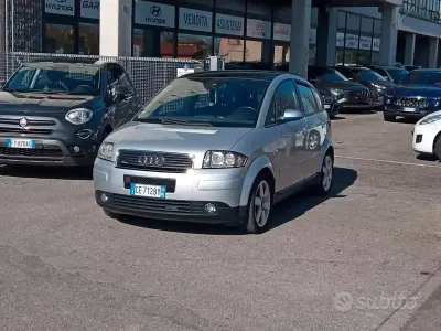 Usata Audi A2 110 CV (80 kW) 2002 Grigio Utilitaria