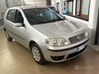 Usata Fiat Punto Classica 60 CV (44 kW) 2007 Grigio Utilitaria