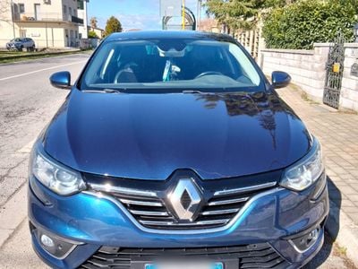 Usata Renault Mégane IV 110 CV (80 kW) 2017 Blu Utilitaria