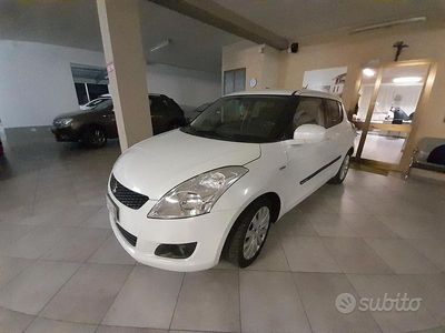 Usata Suzuki Swift GL 75 CV (55 kW) 2012 Bianco Utilitaria