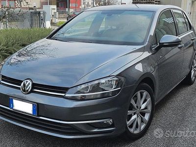 Usata VW Golf VII Highline 125 CV (91 kW) 2018 Grigio Berlina