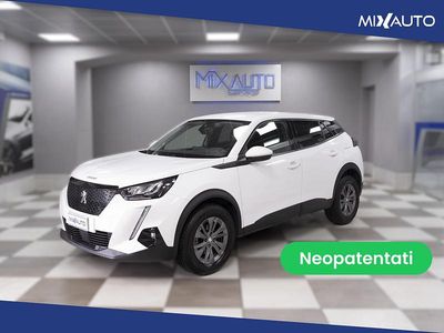 Usata Peugeot 2008 Active 102 CV (75 kW) 2020 Bianco SUV