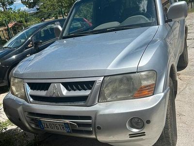 Usata Mitsubishi Pajero 115 CV (84 kW) 2005 Grigio SUV
