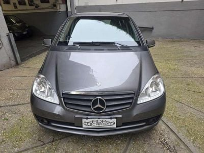 Usata Mercedes A160 95 CV (69 kW) 2012 Grigio Monovolume