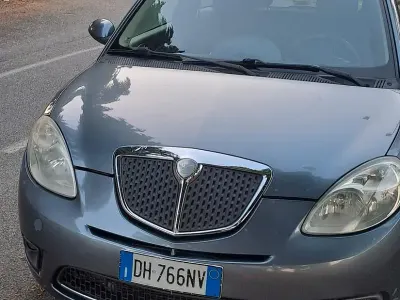 Usata Lancia Ypsilon 60 CV (44 kW) 2007 Grigio Utilitaria