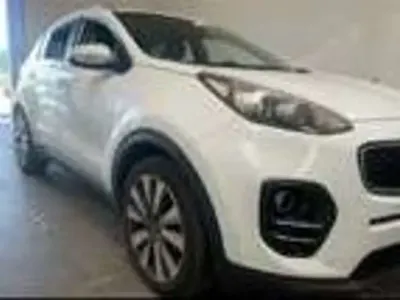 Usata Kia Sportage Style 116 CV (85 kW) 2016 Bianco SUV