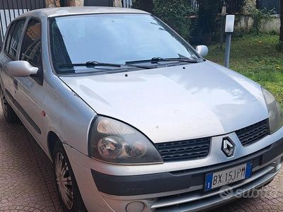 Usata Renault Clio II 2002 Grigio Utilitaria