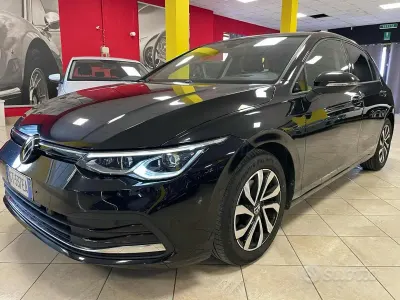 Usata VW Golf VIII 150 CV (110 kW) 2022 Nero Berlina