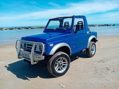 Suzuki Samurai