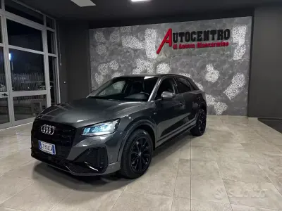 Usata Audi Q2 S-Line 150 CV (110 kW) 2023 Grigio SUV