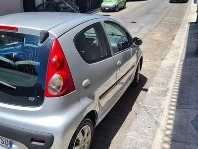Usata Peugeot 107 68 CV (50 kW) 2008 Grigio Utilitaria