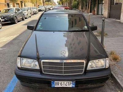 Mercedes C180