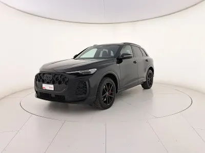 Nuova Audi Q5 S-Line 204 CV (150 kW) 2026 Nero mito metallizzato SUV