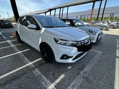 Brugt Dacia Sandero Essentiel 101 HK (74 kW) 2023 Sedan