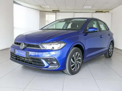 Usata VW Polo Life 95 CV (69 kW) 2025 Reef blue metallizzato Utilitaria