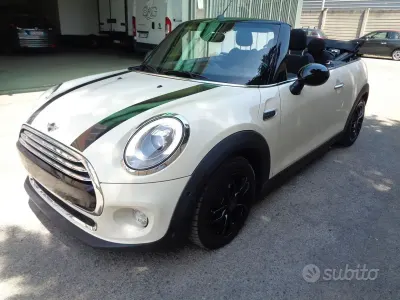 Usata Mini Cooper Cabriolet 136 CV (100 kW) 2017 Bianco Cabrio