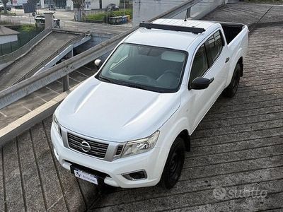 Usata Nissan Navara 120 CV (88 kW) 2016 Bianco Pick-up