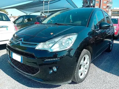 Używany Citroën C3 Exclusive 82 KM (60 kW) 2016 Czarny Sedan/Limuzyna