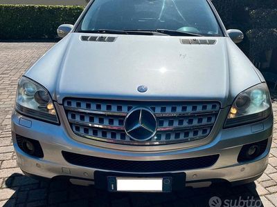 Usata Mercedes ML320 2007 Grigio SUV