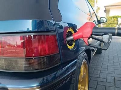 Usado Renault 19 147 CV (108 kW) 1995 Azul Berlina