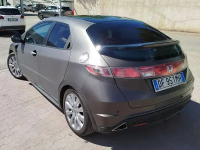 Usata Honda Civic Executive 140 CV (102 kW) 2007 Grigio Berlina