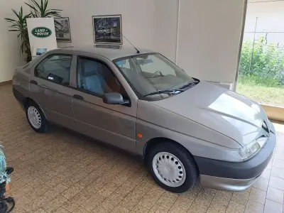 Usata Alfa Romeo 146 120 CV (88 kW) 1998 Grigio Utilitaria