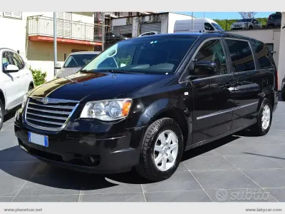 Usata Chrysler Grand Voyager Touring 163 CV (119 kW) 2011 Nero Monovolume