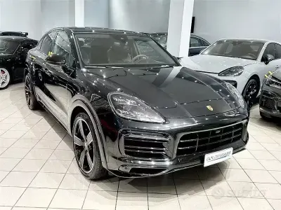 Usata Porsche Cayenne 460 CV (338 kW) 2023 Nero SUV