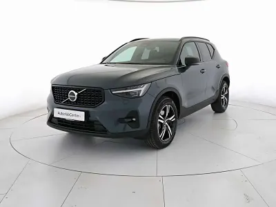 Nuova Volvo XC40 Plus 163 CV (119 kW) 2026 Blu SUV
