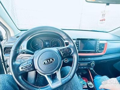 Usata Kia Stonic 110 CV (80 kW) 2018 Bianco SUV