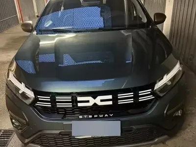 Usata Dacia Sandero Extreme 101 CV (74 kW) 2024 Verde Berlina