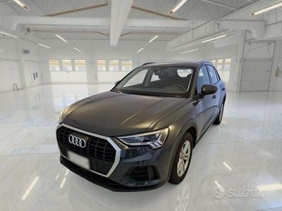 Usata Audi Q3 Business 150 CV (110 kW) 2023 Grigio SUV