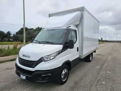 Usata Iveco Daily 136 CV (100 kW) 2022 Bianco Utilitaria