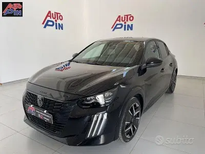 Usata Peugeot 208 Allure 110 CV (80 kW) 2025 Nero Utilitaria