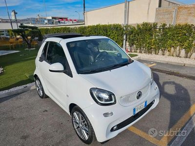 Usata Smart ForTwo Cabrio Prime 90 CV (66 kW) 2018 Bianco Cabrio