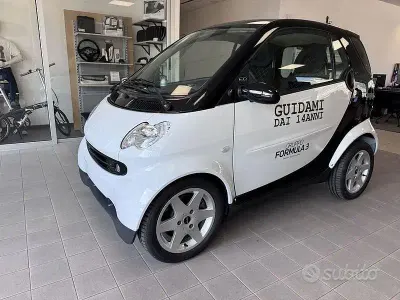Ny Smart ForTwo Coupé 2026 Vit Halvkombi