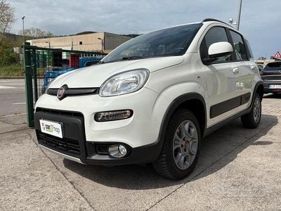 Occasion Fiat Panda 4x4 S 75 ch (55 kW) 2013 Blanc Citadine