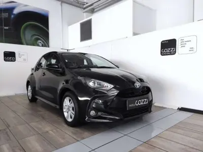 Usata Toyota Yaris Business Edition 92 CV (67 kW) 2022 Nero Utilitaria