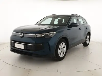 Usata VW Tiguan Life 150 CV (110 kW) 2025 Nightshade blue metallizzato SUV